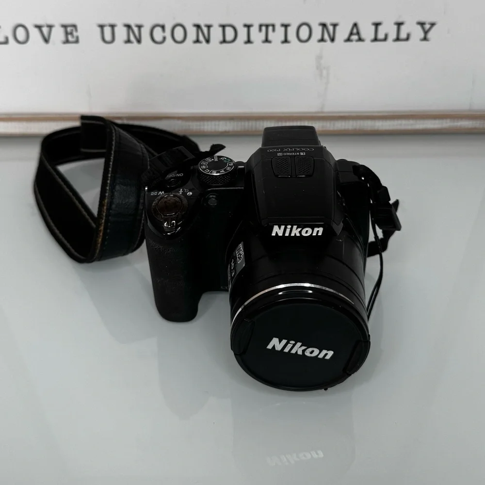 NIKON P100